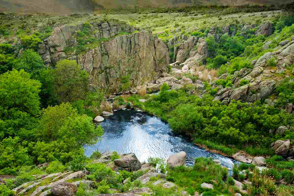 Abruzzo surreale luoghi che sembrano usciti da un film fantasy