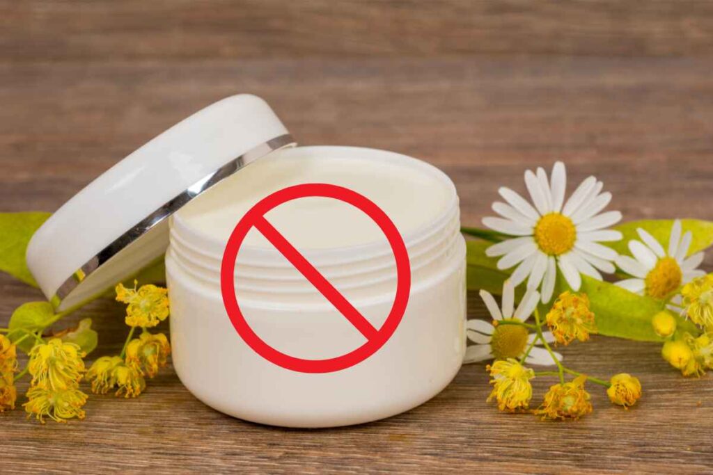 Crema protettiva con segno divieto