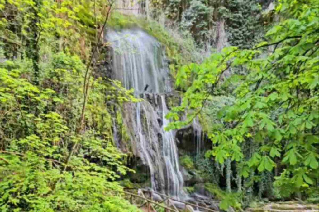 Una cascata in azione