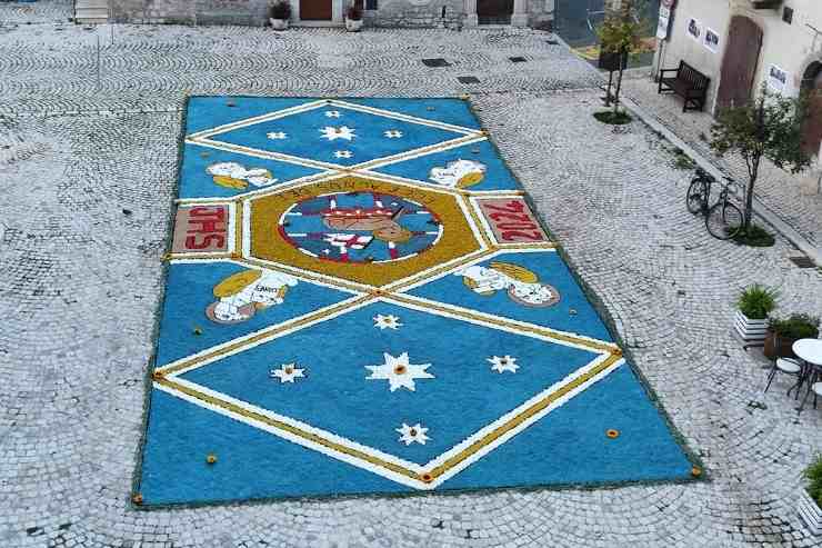 Infiorata del Corpus Domini a Pescasseroli 