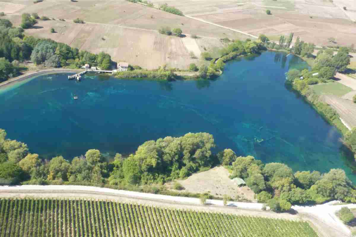 lago di Capodacqua visto dall'alto
