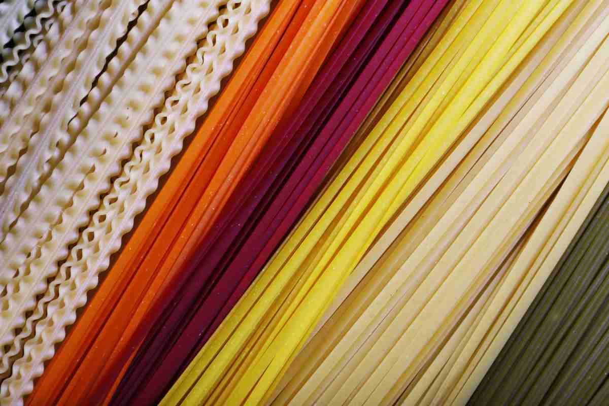 vari formati di pasta simbolo dei pastifici storici abruzzesi