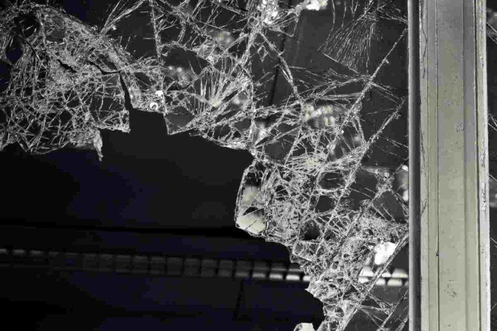 Vetrina rotta