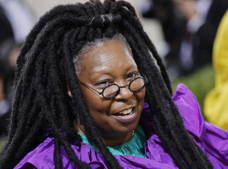 Whoopi Goldberg in primo piano