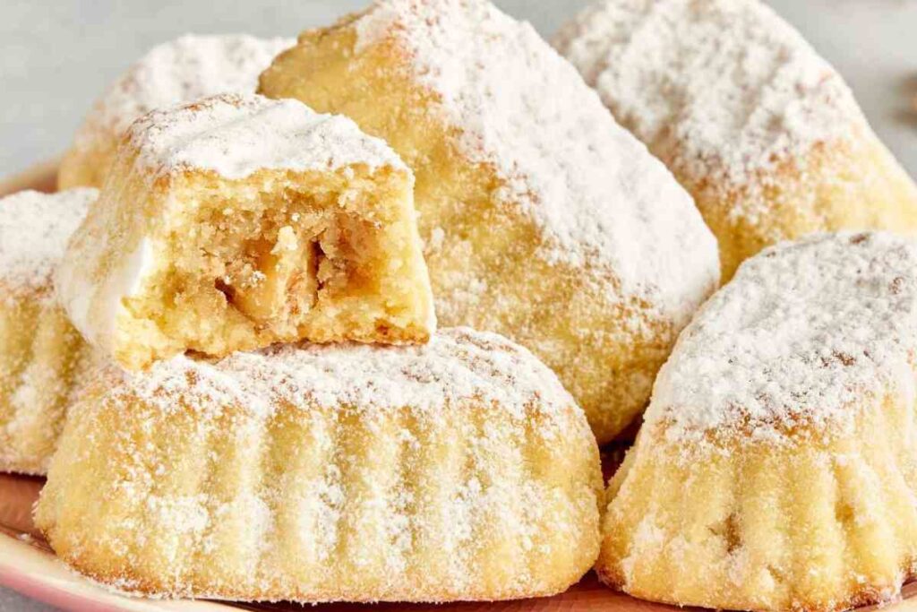 biscotti con zucchero a velo