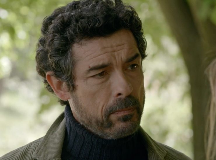 alessandro gassman veste i panni di dante in un professore