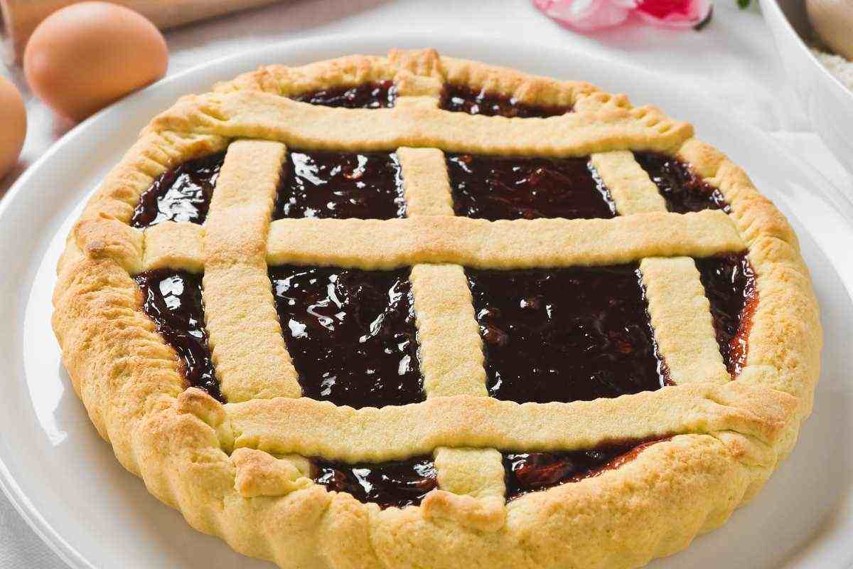 crostata con la marmellata d'uva