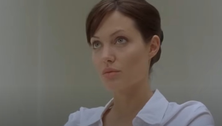 Angelina Jolie in identità violate