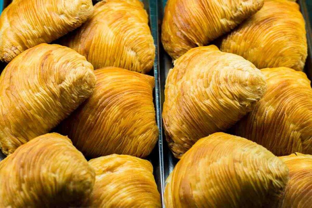 sfogliatelle varie dorate