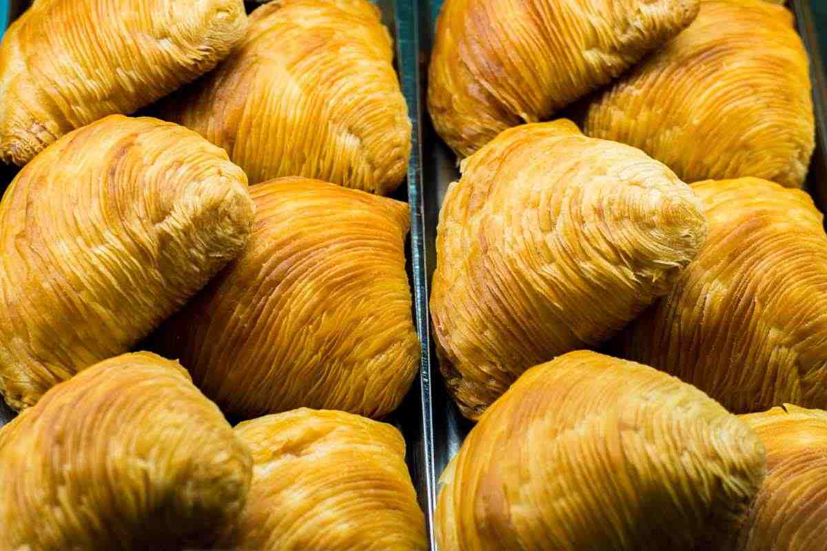 sfogliatelle varie dorate