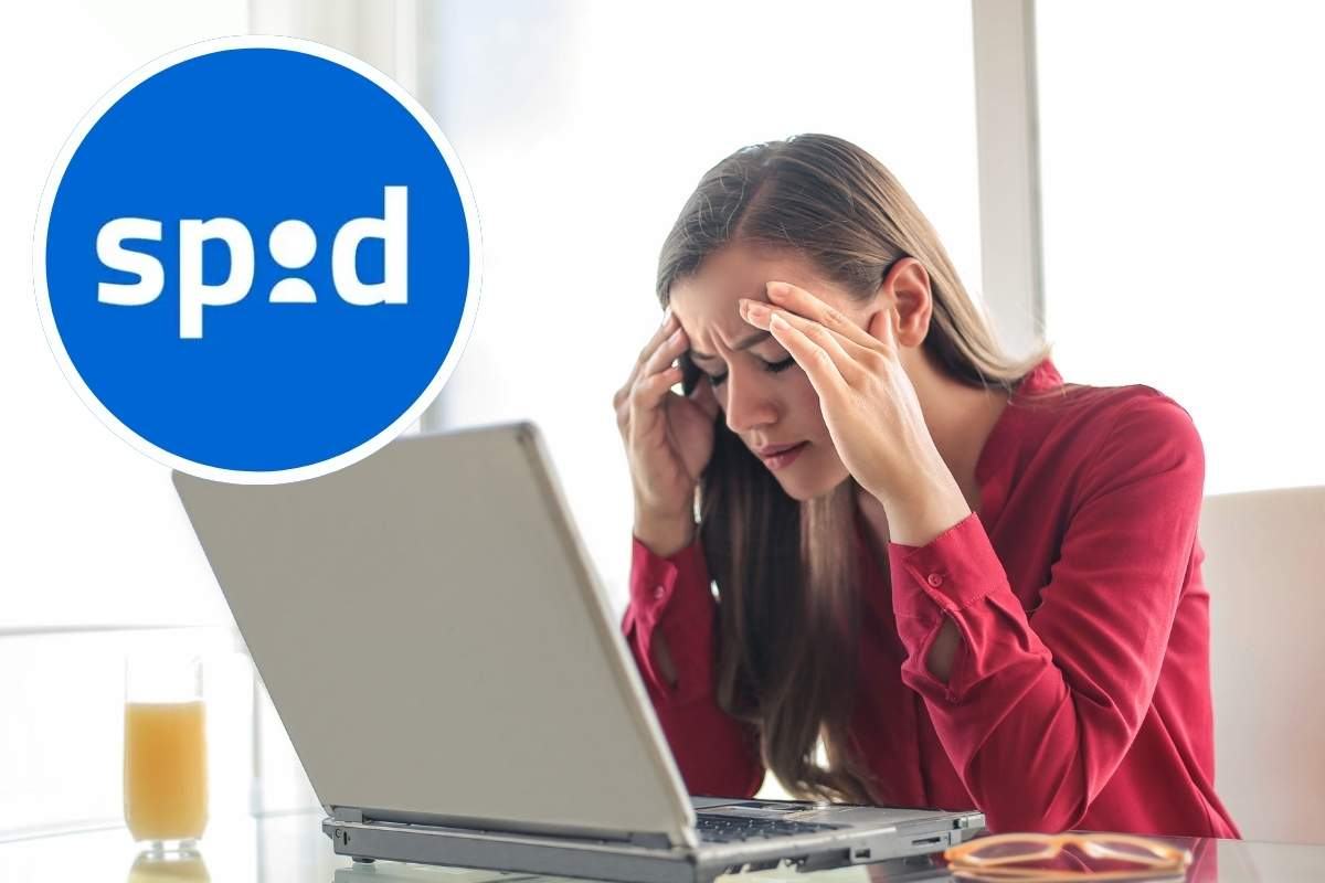 ragazza al pc e logo spid