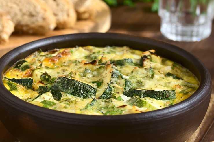 piatto con zucchine e uova