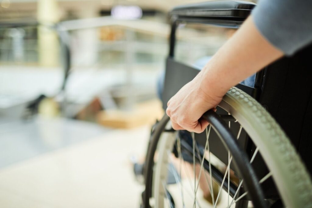 Disabile in carrozzina