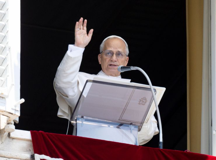 Papa Leone durante l'Angelus