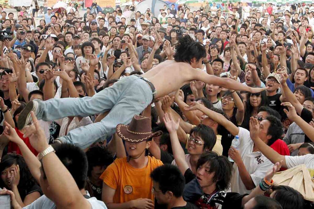 Stage Dive