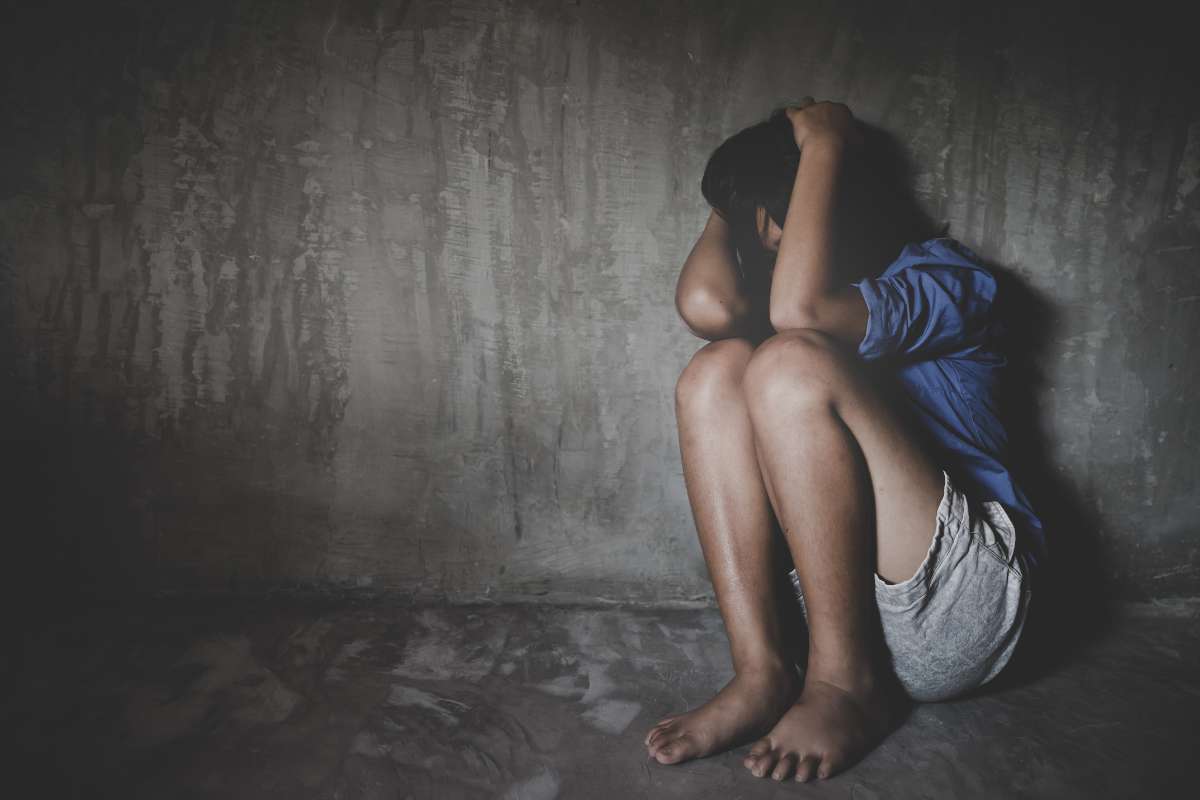 Violenza su bambina