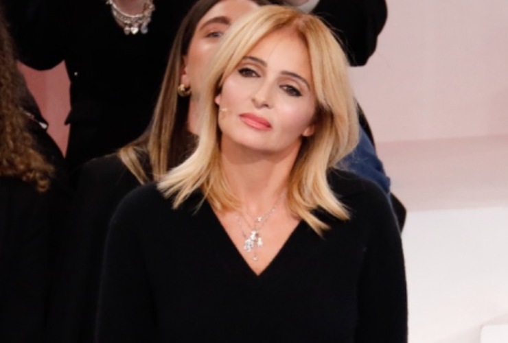 veronica peparini con espressione serie