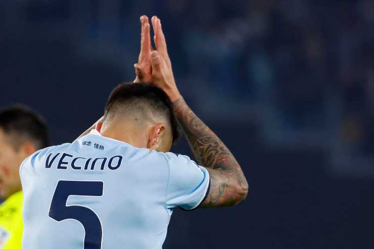 vecino chiede scusa in campo