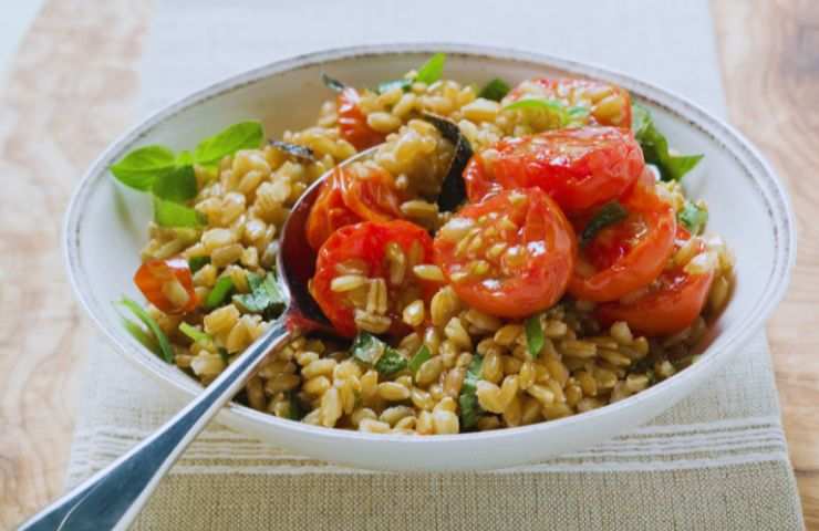 piatto di farro