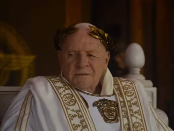 anthony hopking nei panni di vespasiano ne i gladiatori