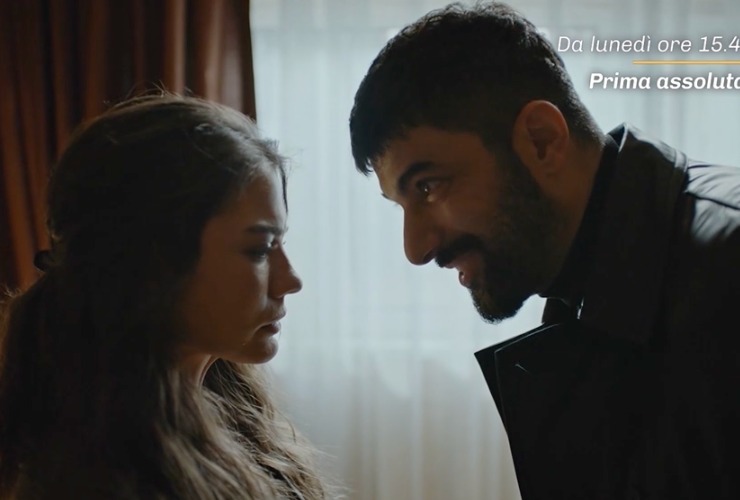 Engin Akyürek e Demet Odzemir nella serie Io sono Farah