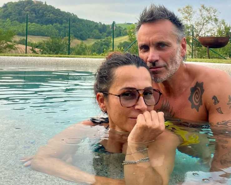 patrizia e nek in piscina