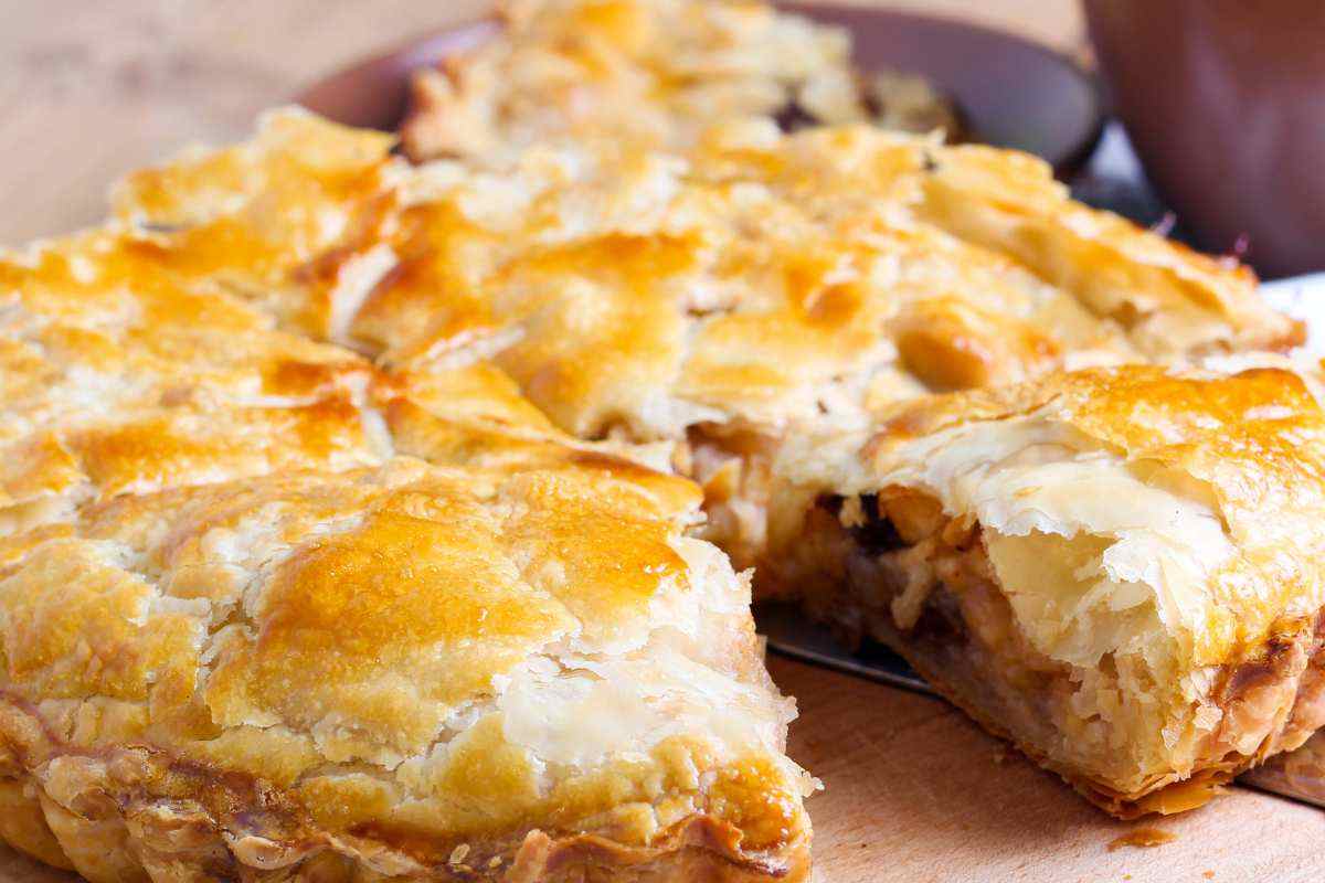 pizza ripiena tagliata