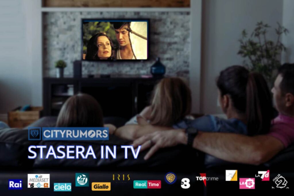 famiglia che guarda la tv