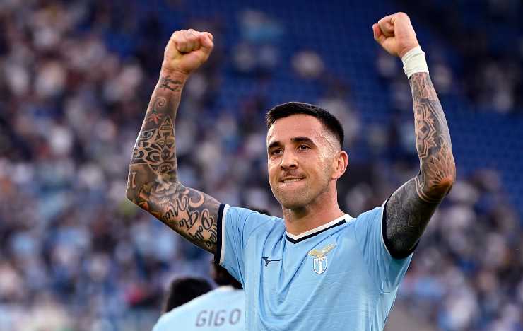 vecino esulta in campo