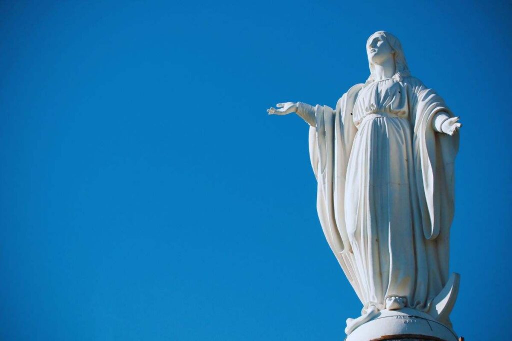 statua vergine maria