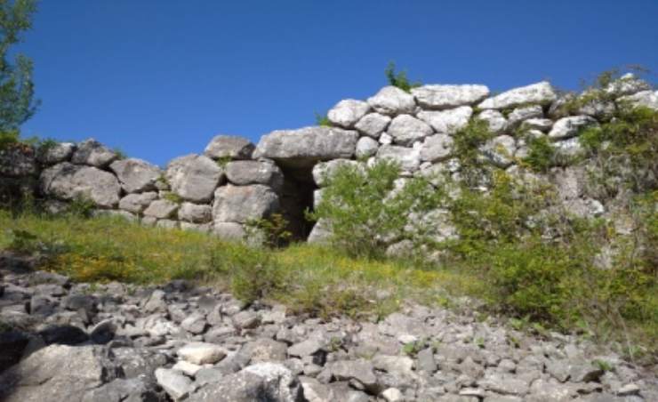 un villaggio neolitico in pietra