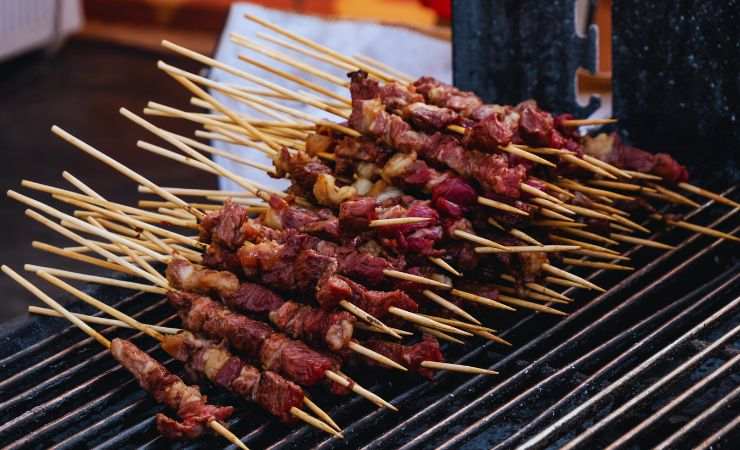 arrosticini in cottura