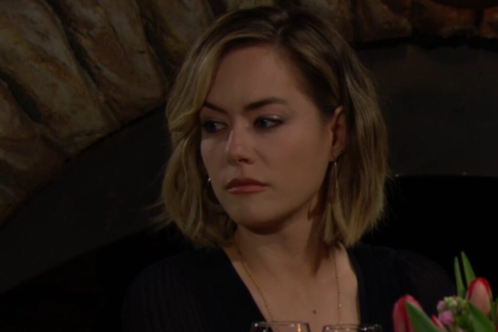 hope in una scena di beautiful