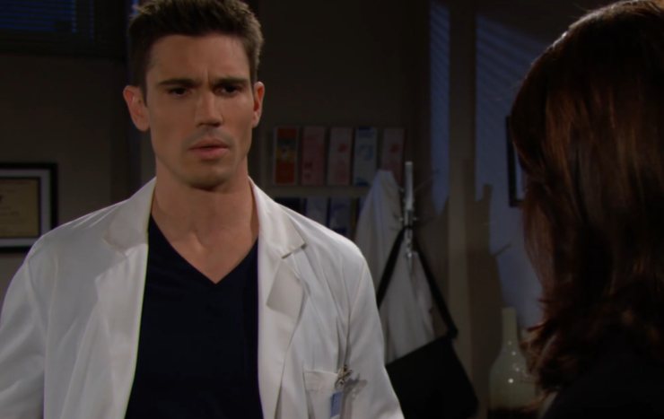 finn in una scena di beautiful