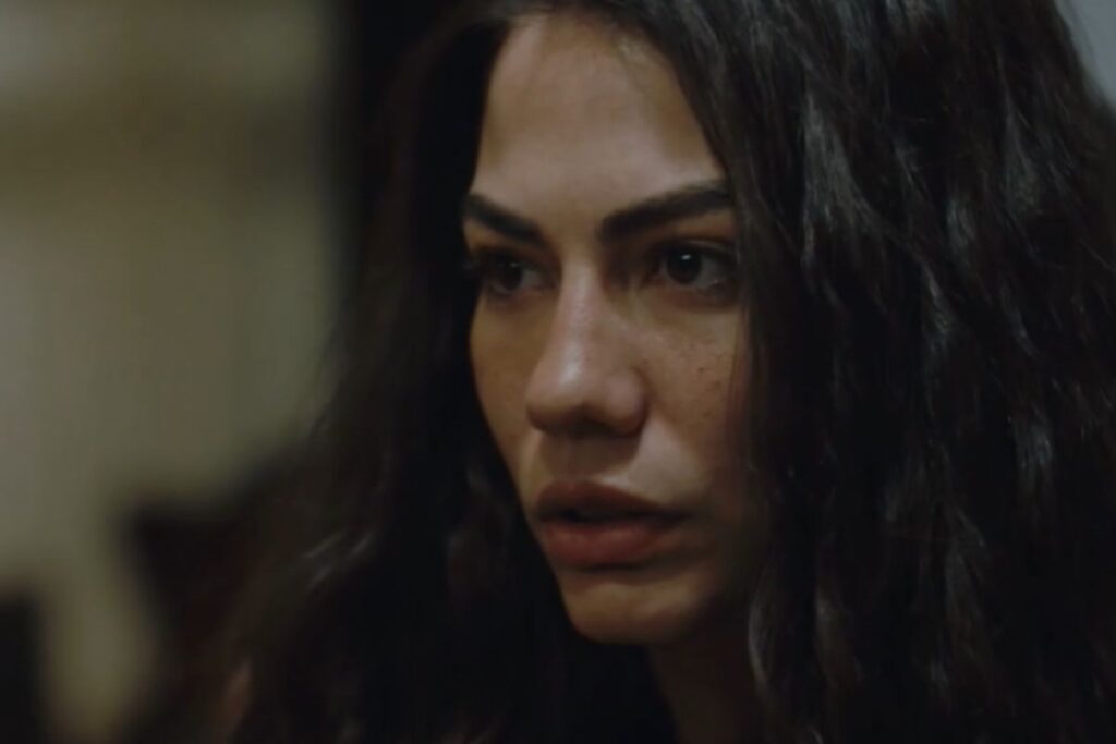 farah in una scena della soap io sono farah