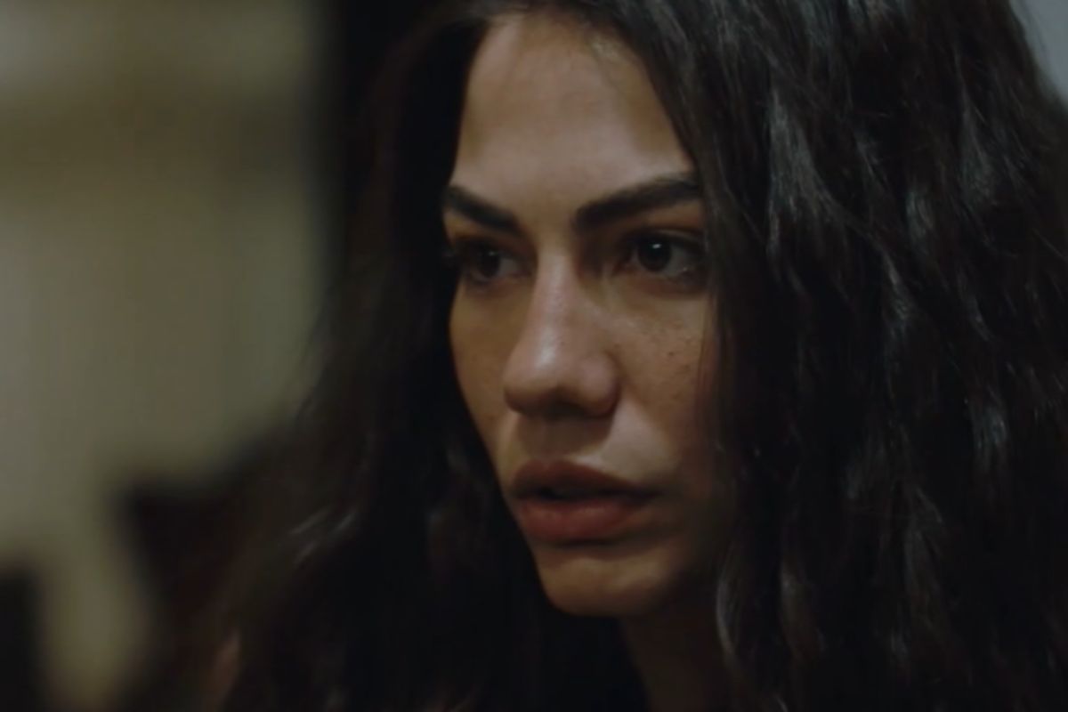 farah in una scena della soap io sono farah