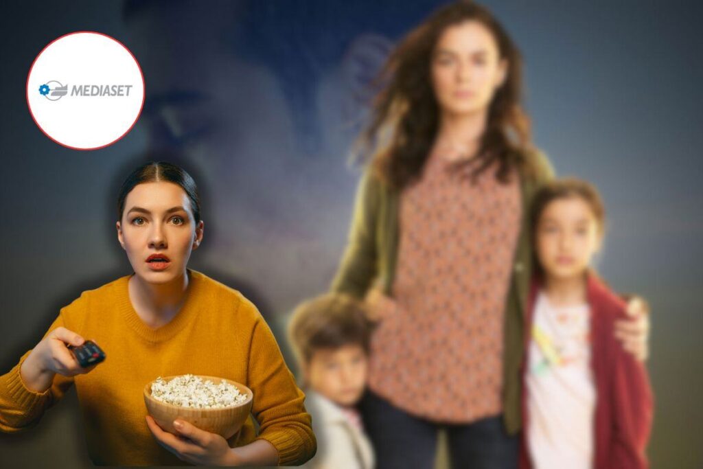 logo la forza di una donna e logo mediaset, donna con pop corn che guarda tv