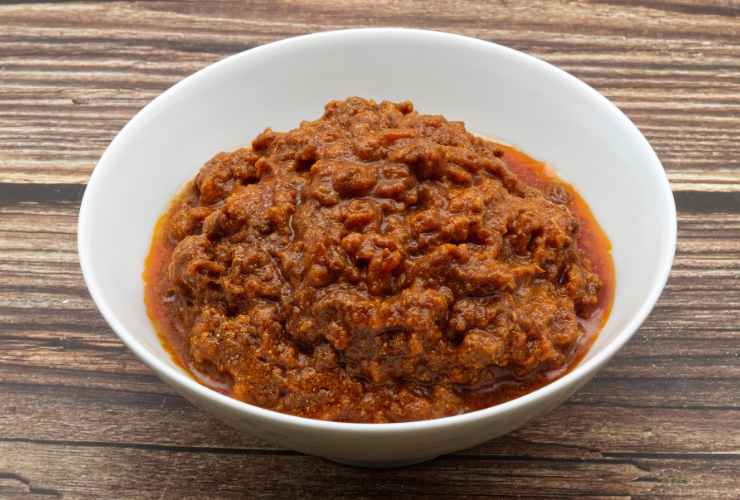 ragù di cinghiale in un piatto