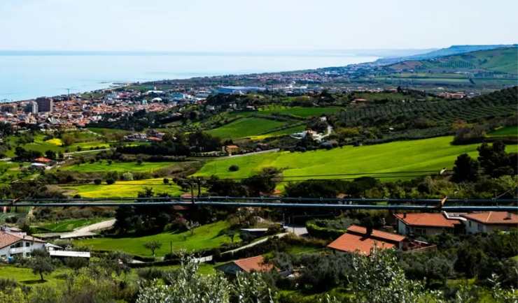 roseto degli abruzzi dall'alto