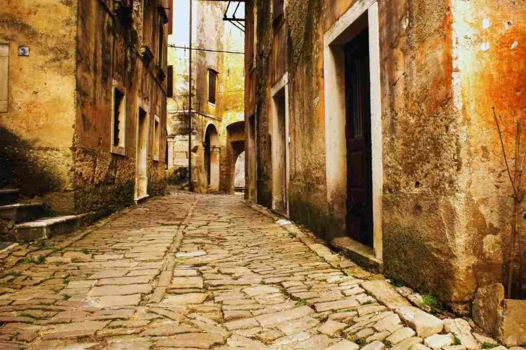 stradine di un borgo