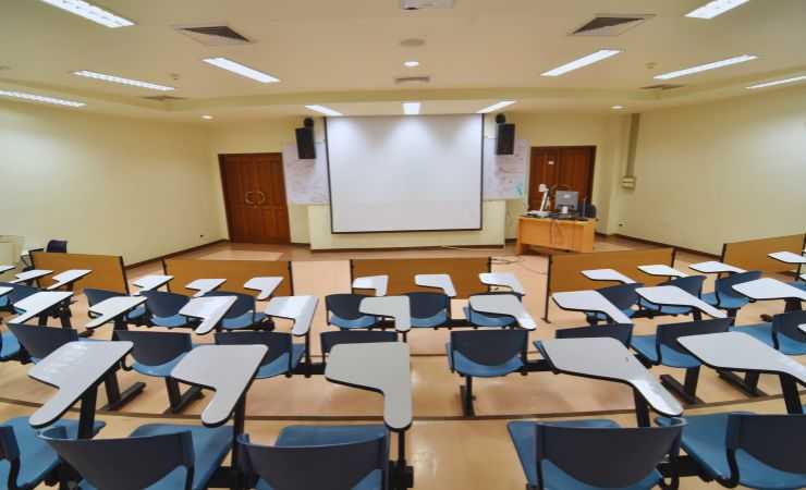 interno di un'aula a scuola