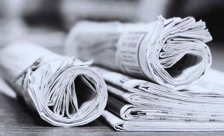 giornali arrotolati
