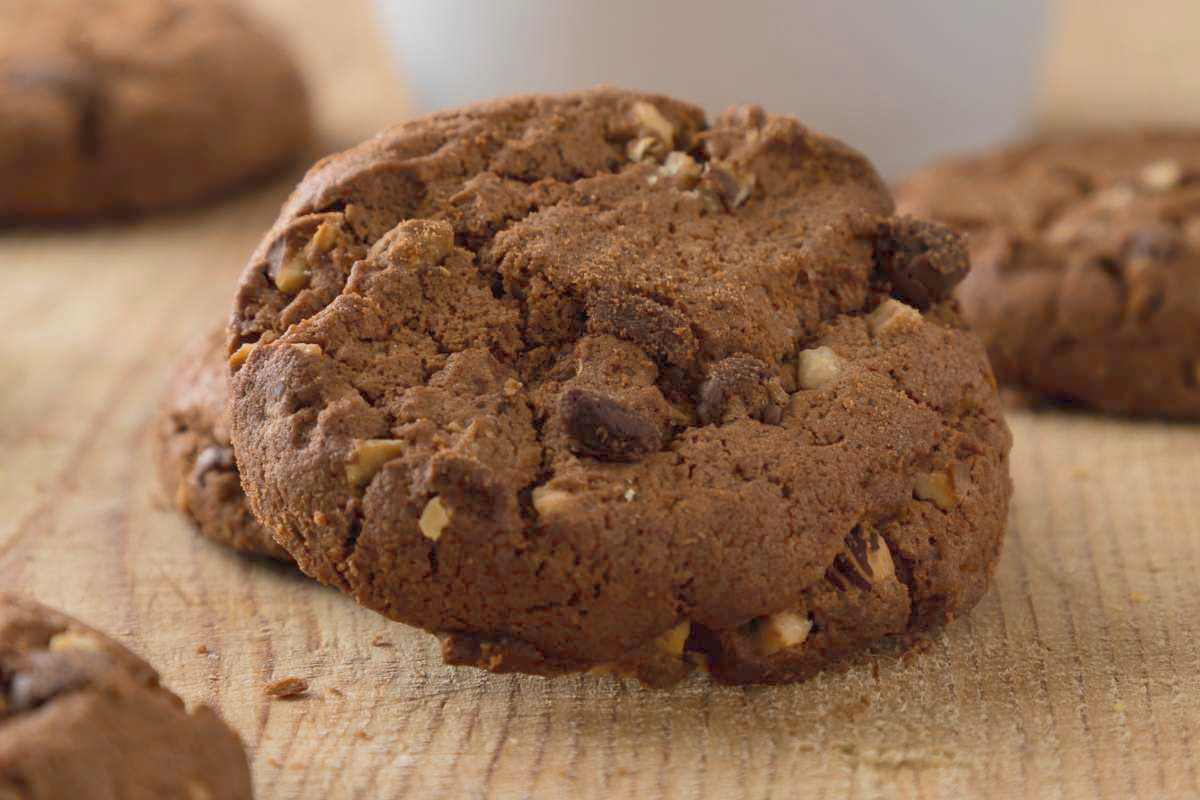 biscotti al cioccolato con mandorle