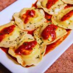 ravioli col sugo