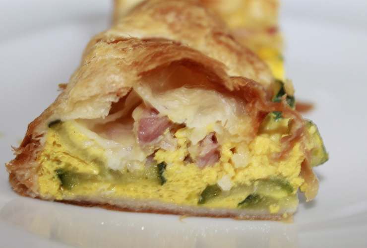 pezzo di pizza ripiena abruzzese