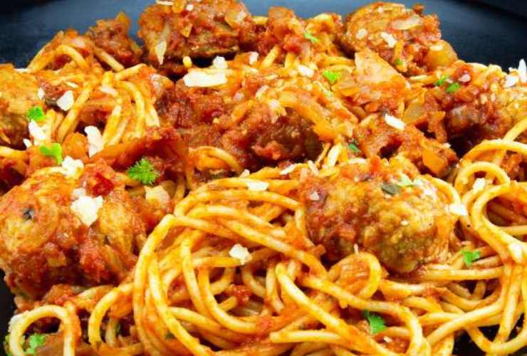 spaghetti alla chitarra con pallotine