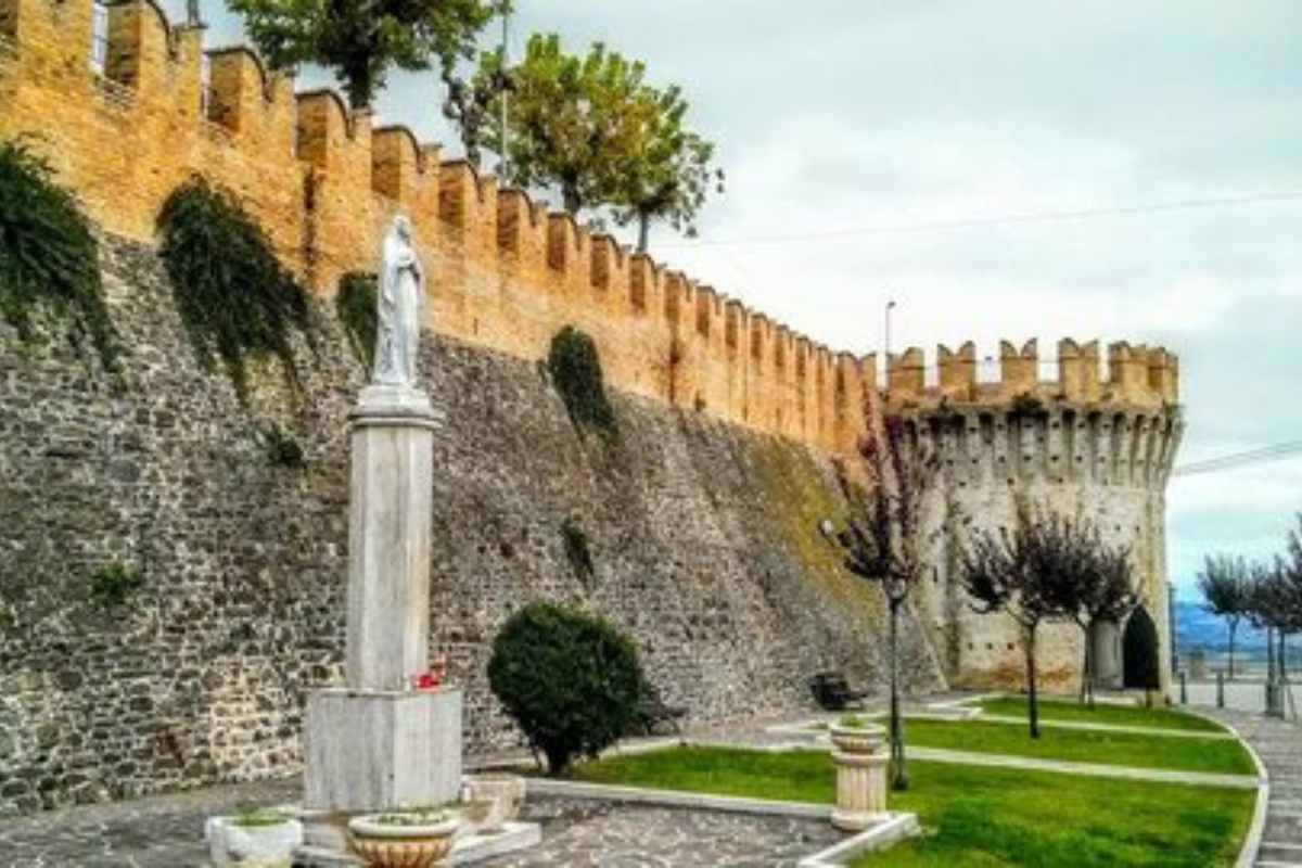 mura fortificate della città