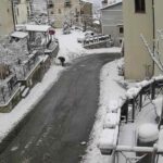 strada innevata