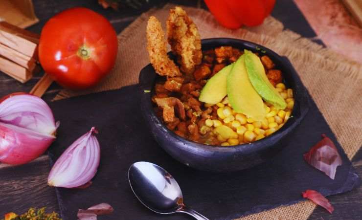 fagioli cotiche e avocado