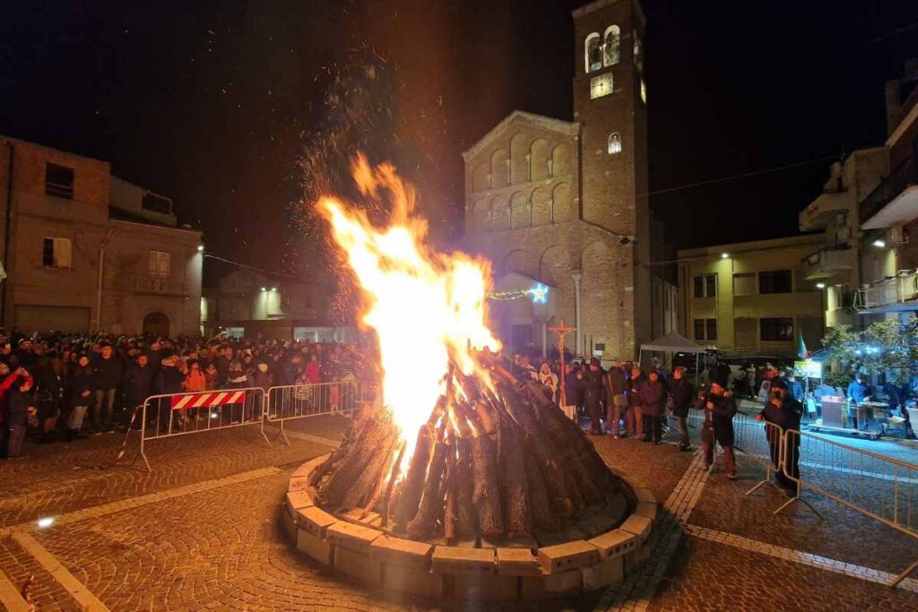 fuoco in piazza